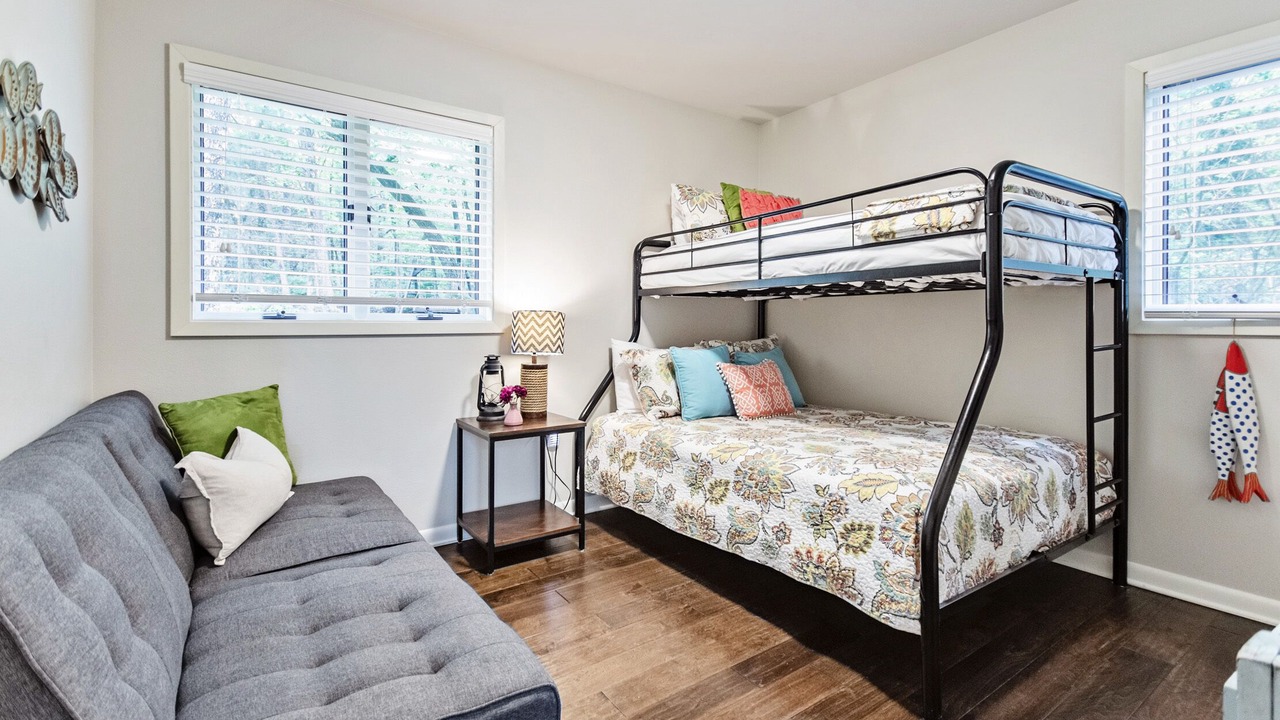 Photo of Bedroom in Tumbling Shoals