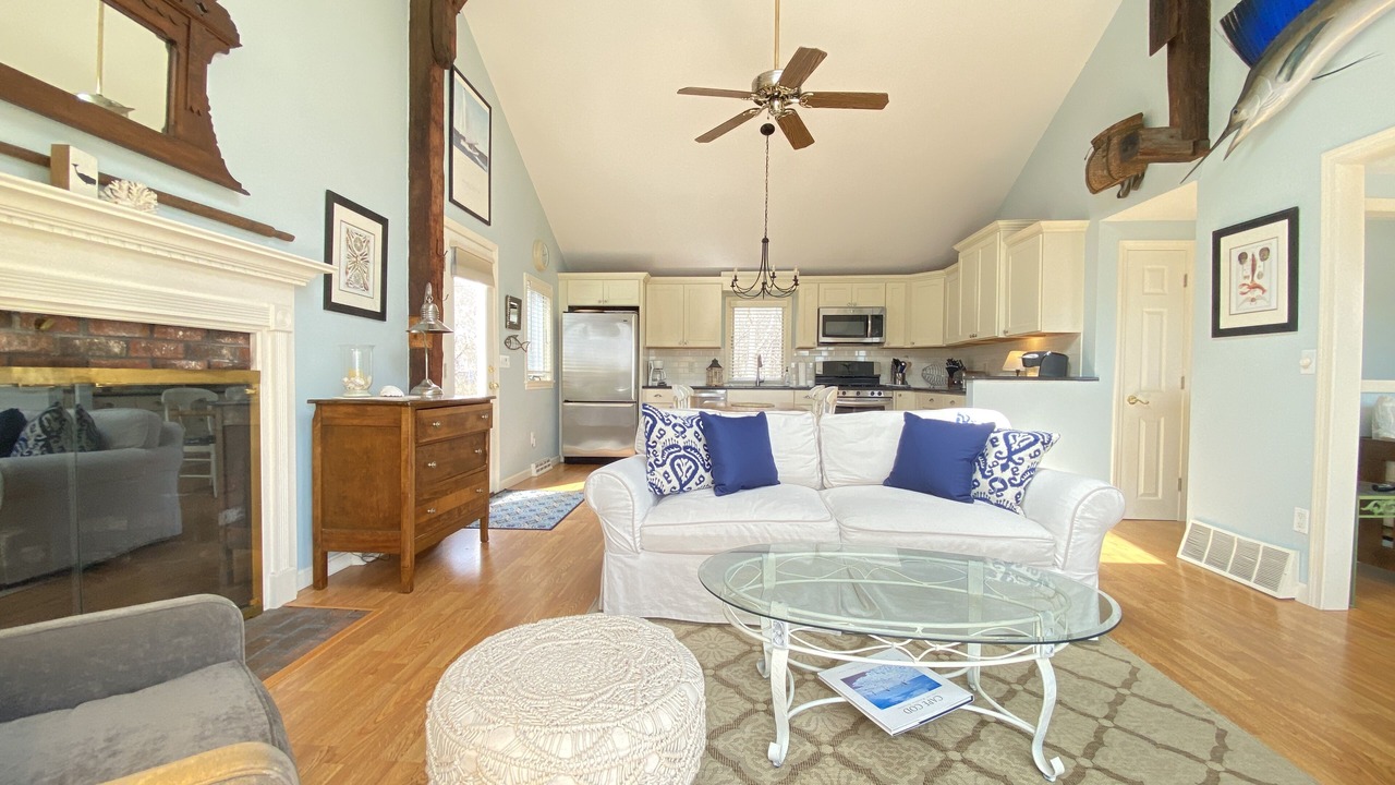 Photo of Livingroom in South Dennis