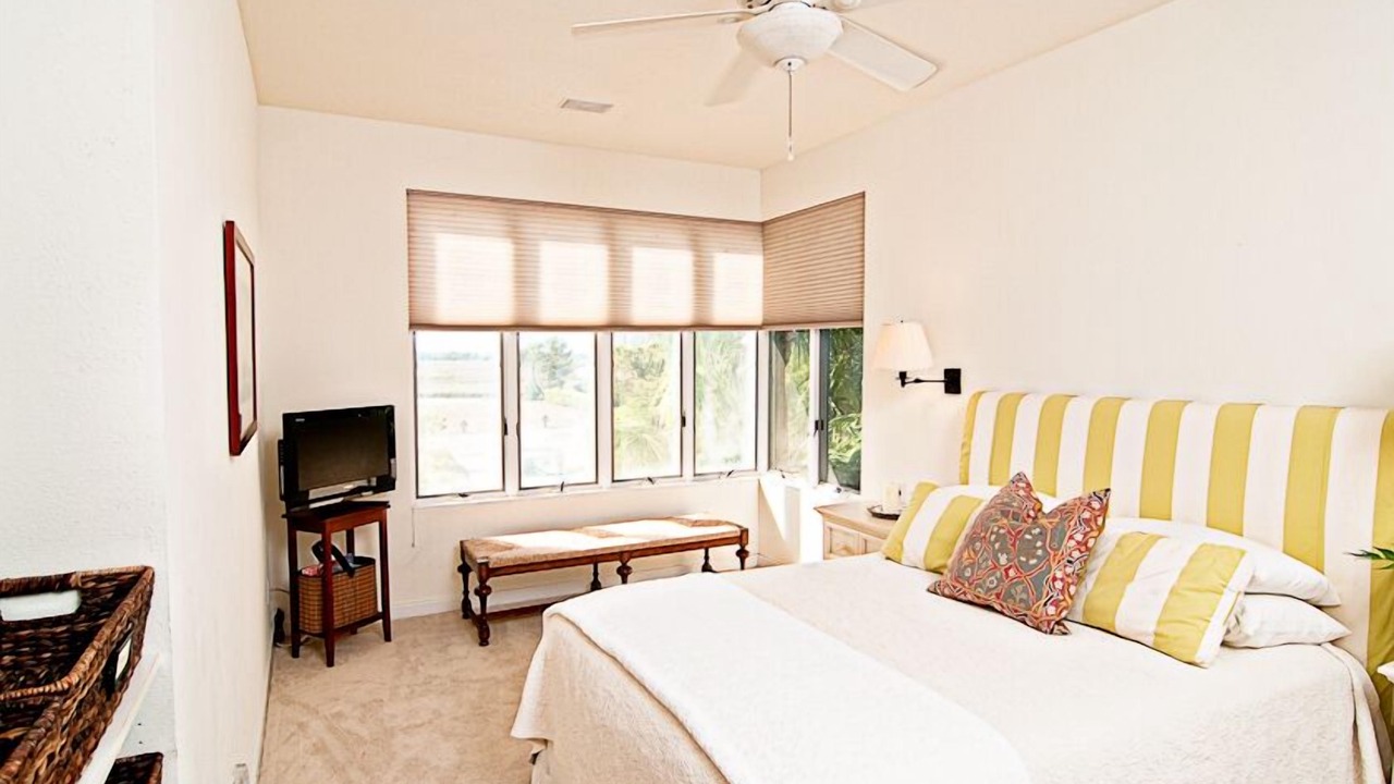 Photo of Bedroom in Shell Island