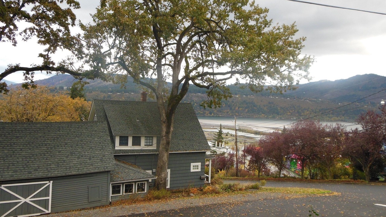 Photo of Others in Hood River