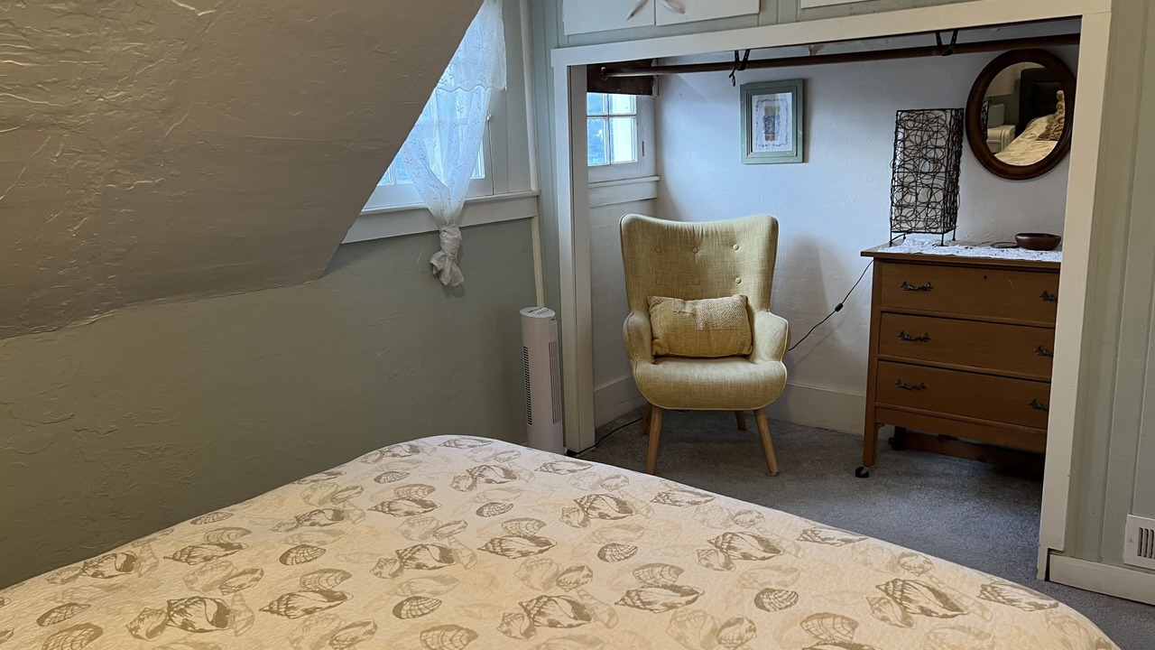 Photo of Bedroom in Hood River