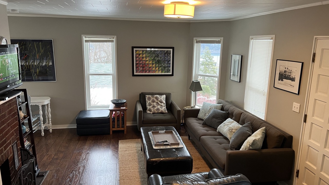 Photo of Livingroom in Hood River