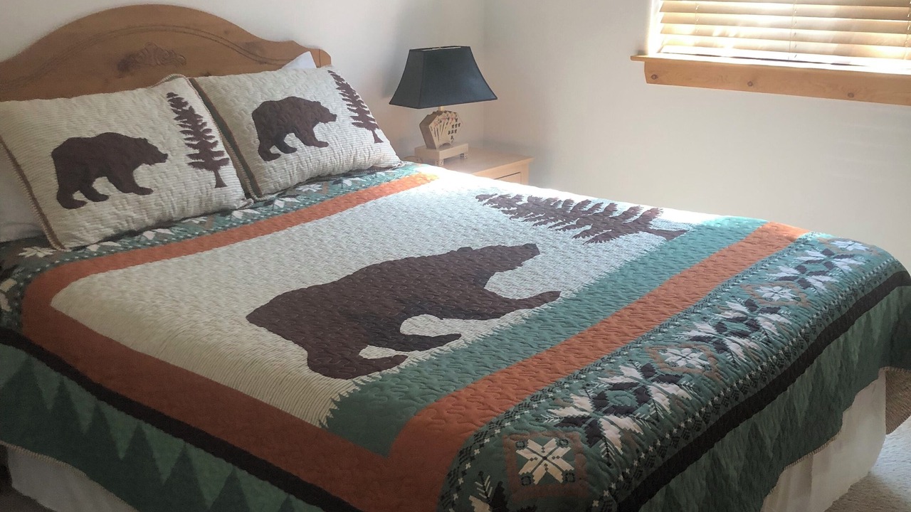 Photo of Bedroom in Crystal Bay