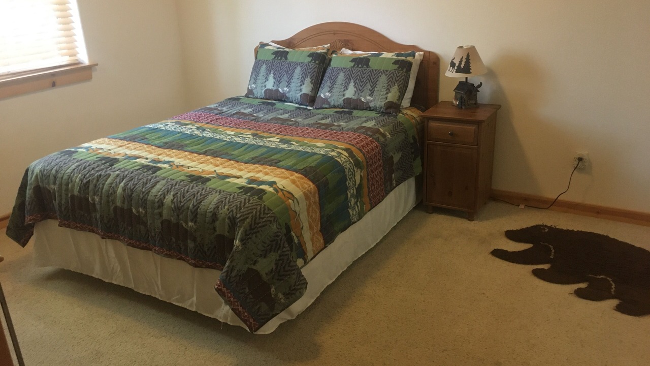 Photo of Bedroom in Crystal Bay