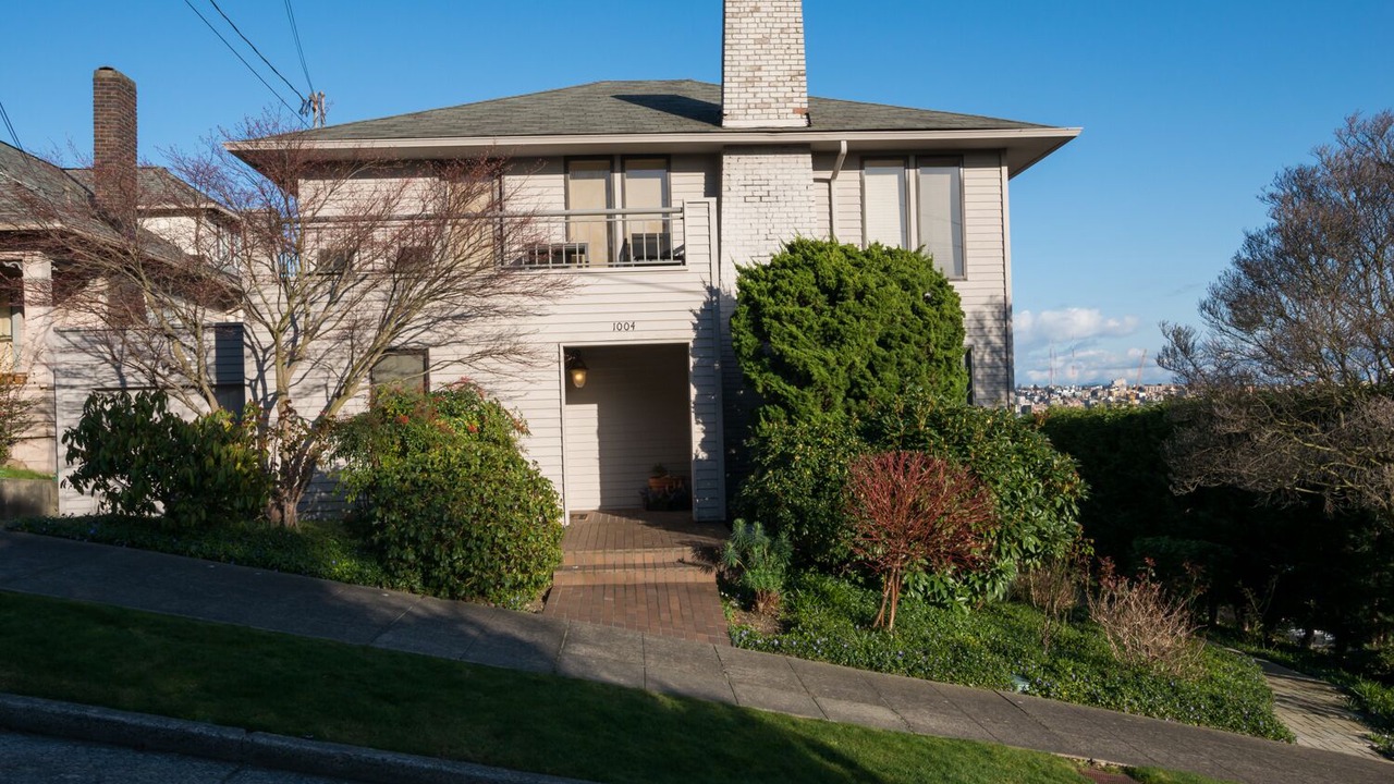 Photo of Others in Lower Queen Anne
