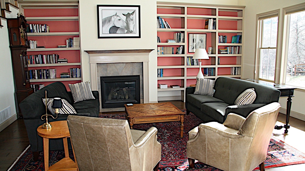 Photo of Livingroom in Story