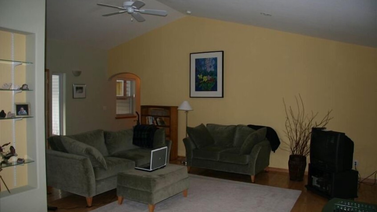 Photo of Livingroom in North Upper Truckee