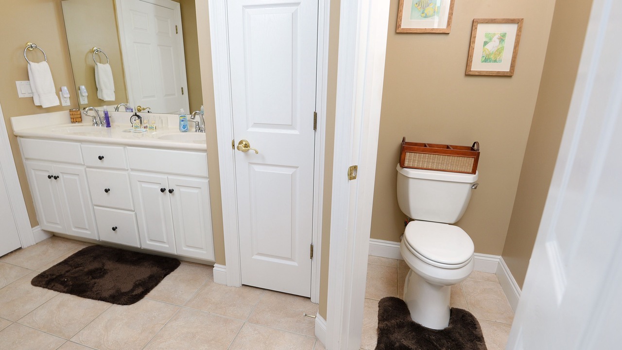 Photo of Bathroom in Thomas Drive