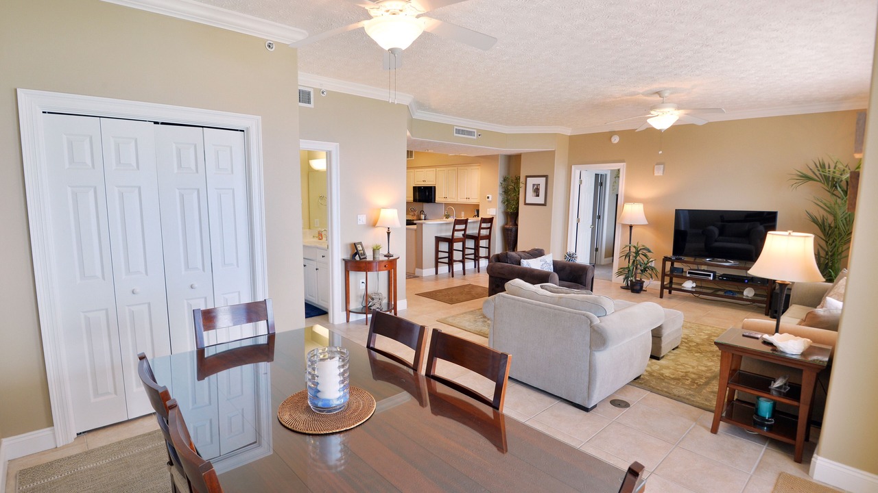 Photo of Livingroom in Thomas Drive