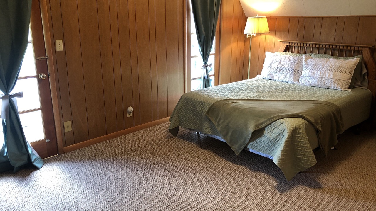 Photo of Bedroom in Alpine Northeast