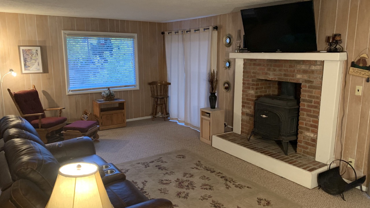 Photo of Livingroom in Alpine Northeast