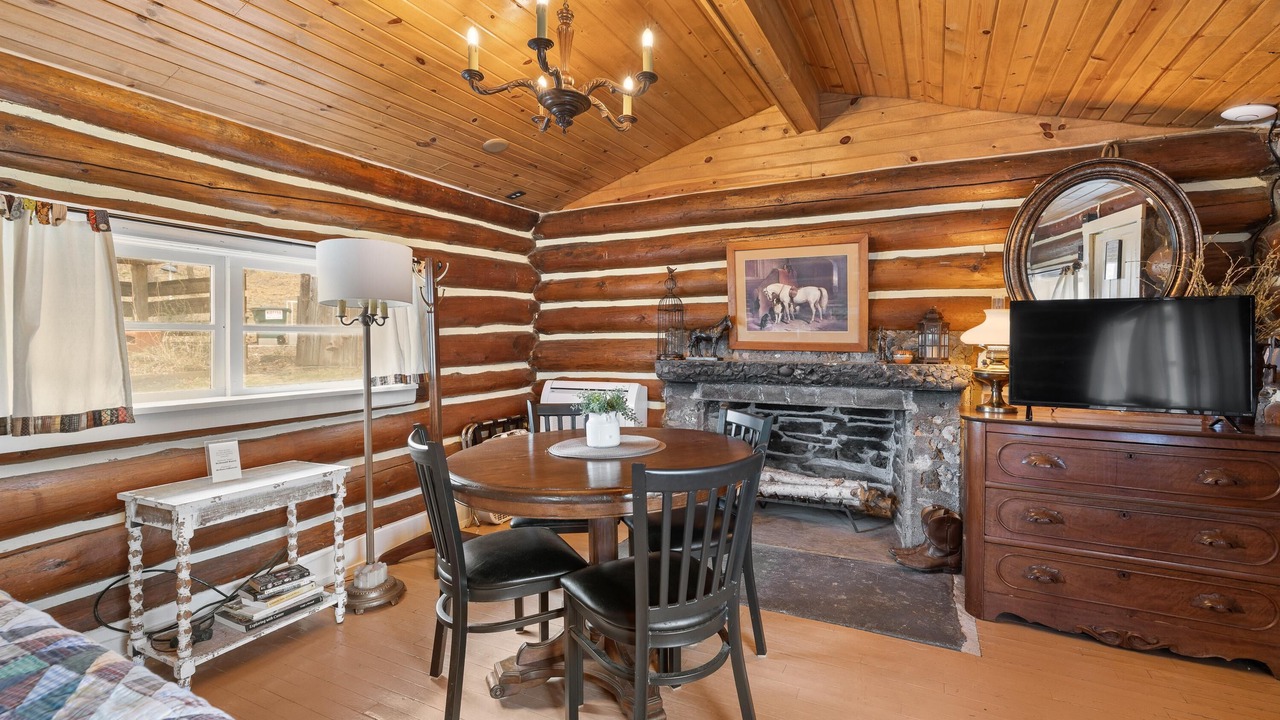 Photo of Livingroom in Hermosa