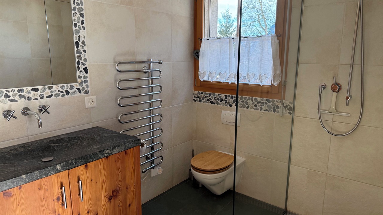Photo of Bathroom in Boenigen
