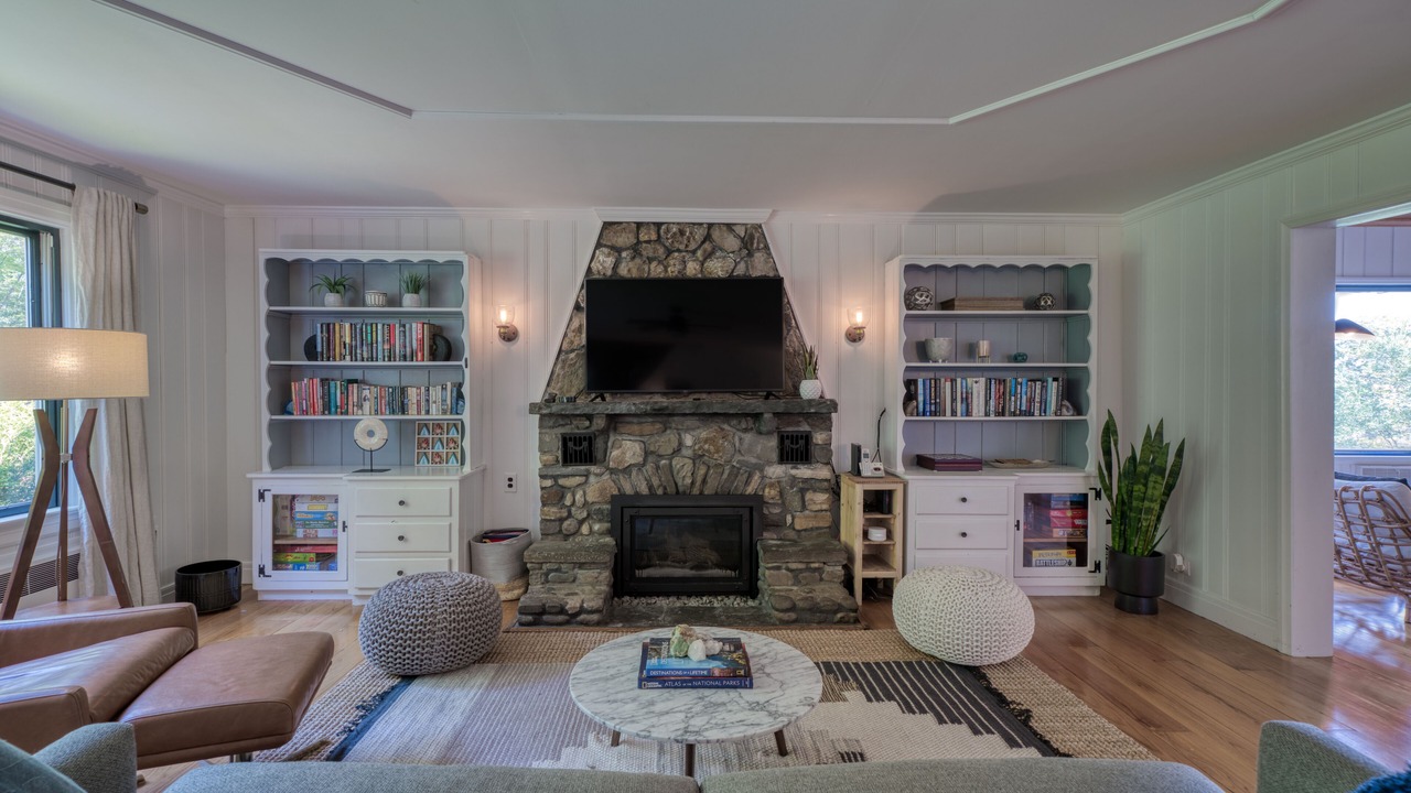 Photo of Livingroom in Hensonville