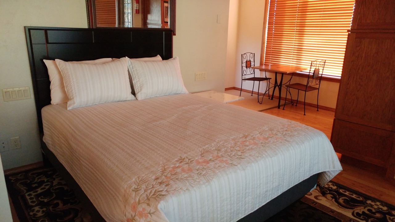 Photo of Bedroom in Page