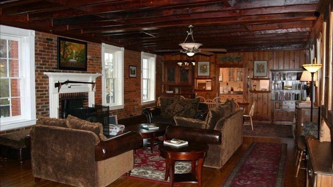 Photo of Bedroom in Harpers Ferry