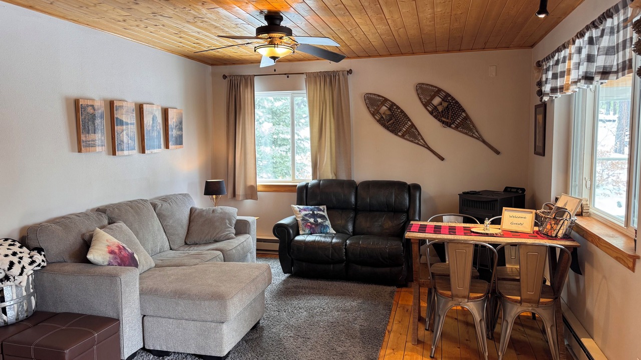 Photo of Livingroom in Jemez Springs