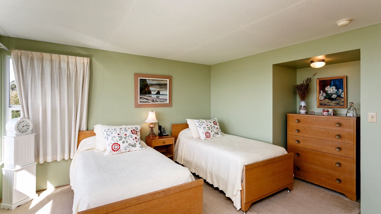 Photo of Bedroom in Arch Cape