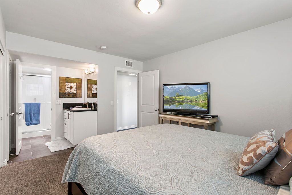 Photo of Bedroom in Huntington Beach