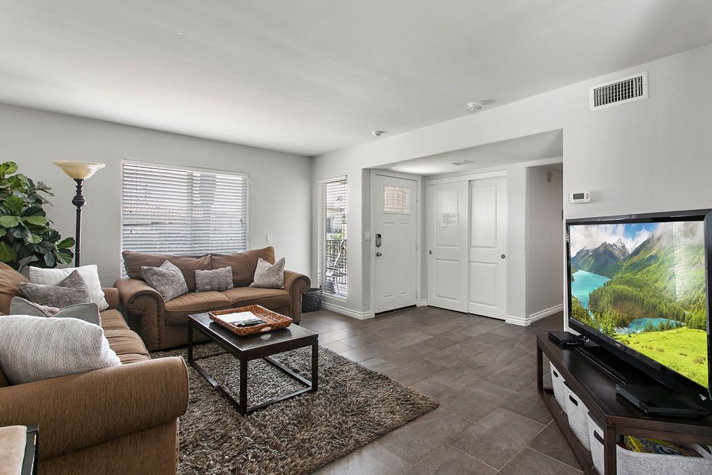 Photo of Livingroom in Huntington Beach