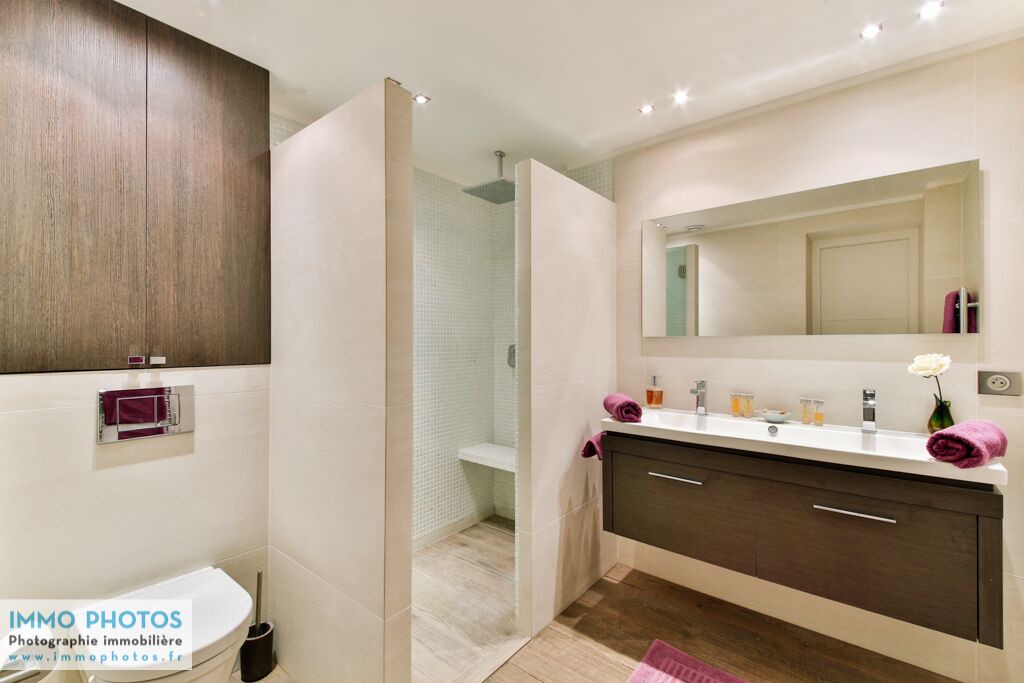 Photo of Bathroom in Grenelle