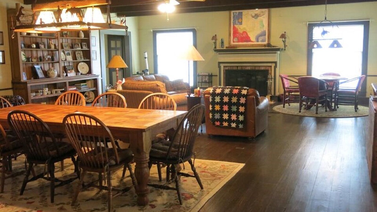 Photo of Livingroom in Burton
