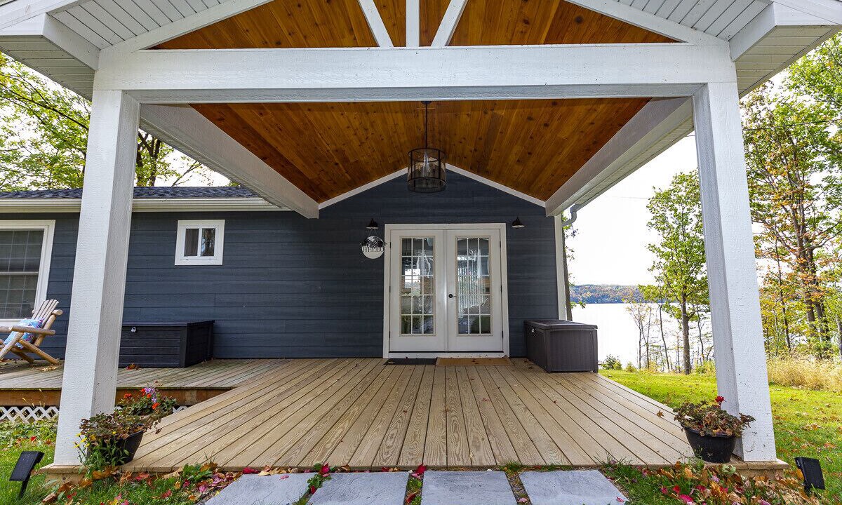 Photo of Patio Balcony in Skaneateles