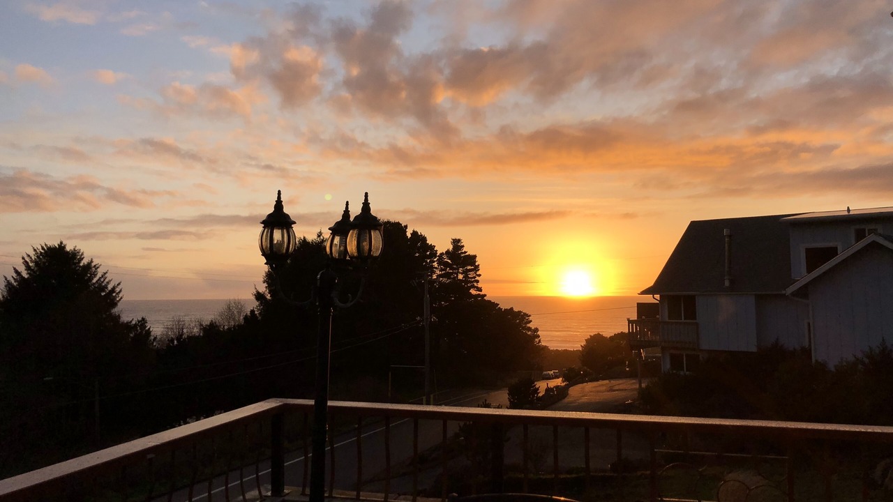 Photo of Patio Balcony in Roads End