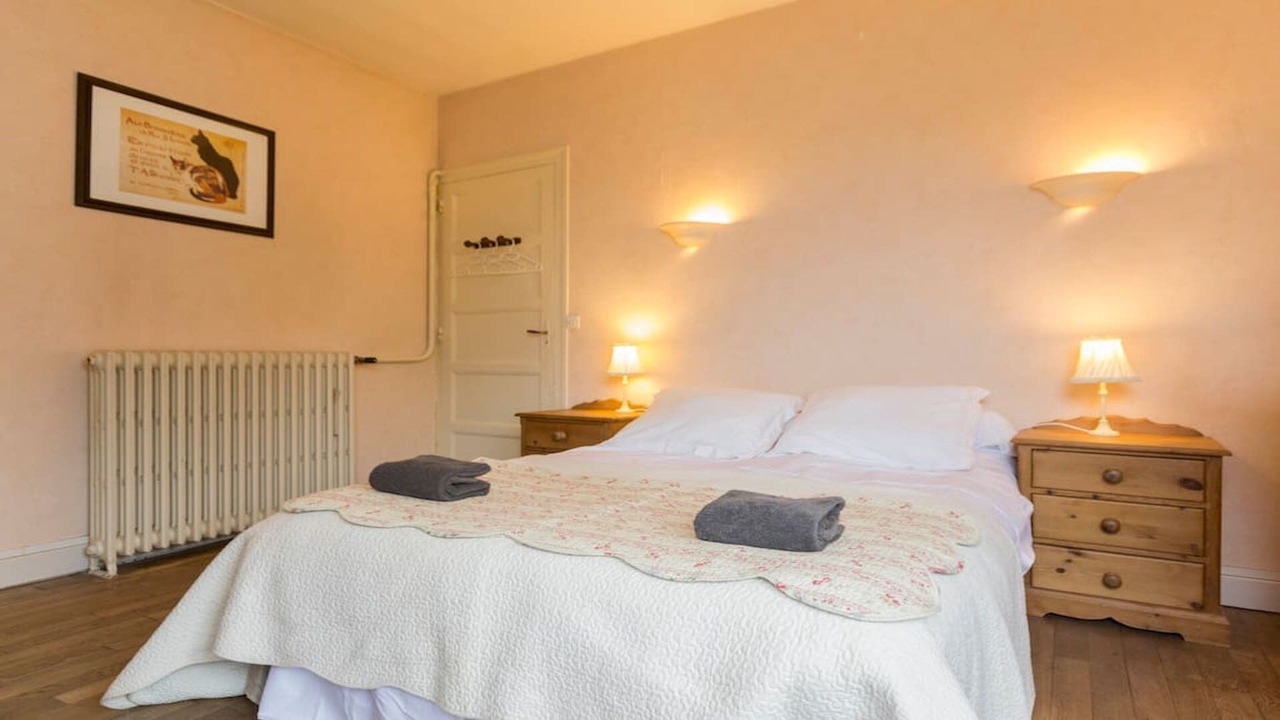 Photo of Bedroom in Montchapet