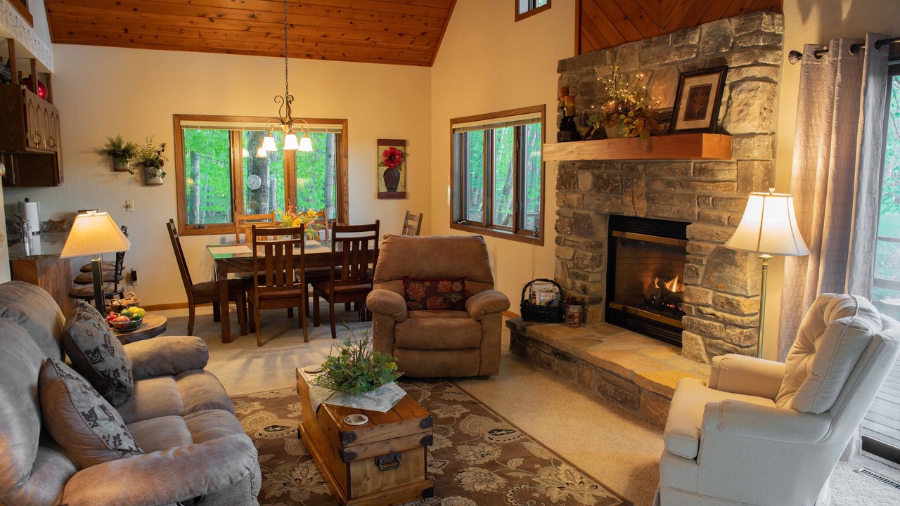 Photo of Livingroom in Baileys Harbor