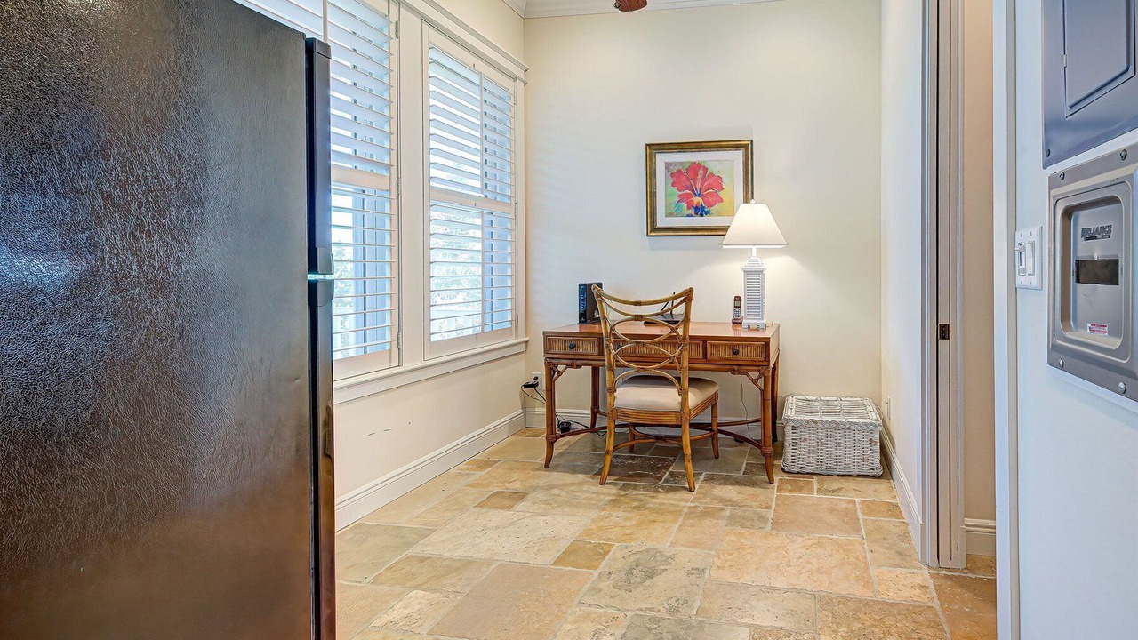 Photo of Others in Palm Island