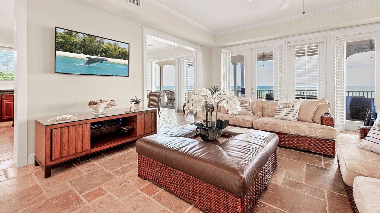 Photo of Livingroom in Palm Island