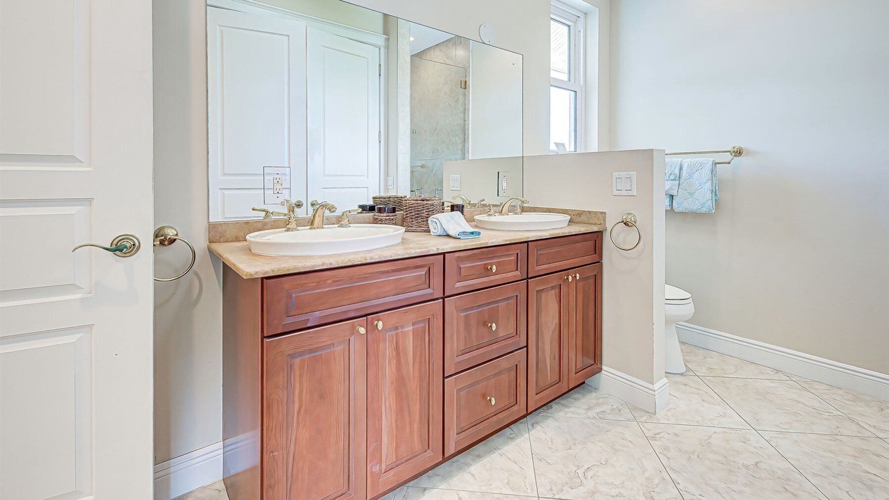 Photo of Bathroom in Palm Island