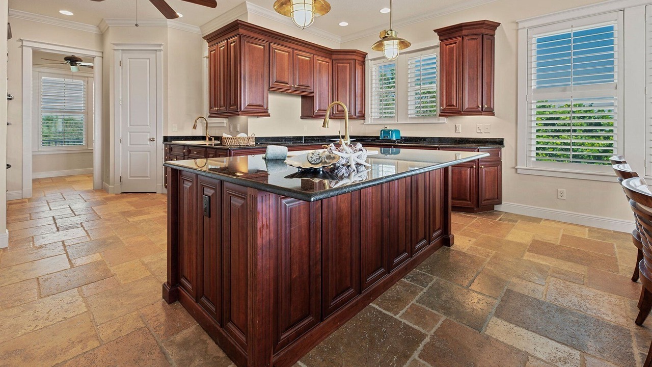 Photo of Others in Palm Island