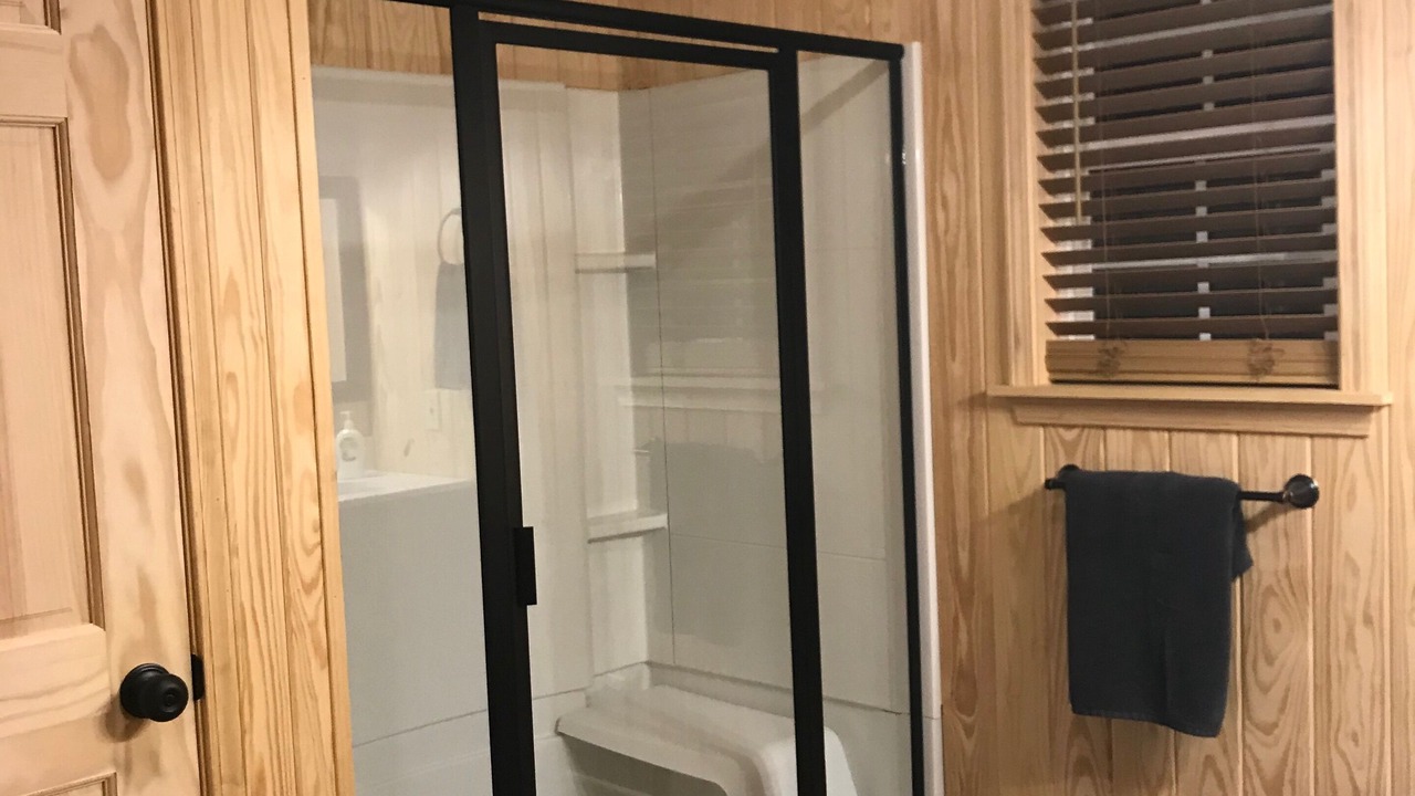 Photo of Bathroom in Blackshear