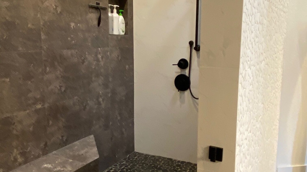 Photo of Bathroom in Kingsland