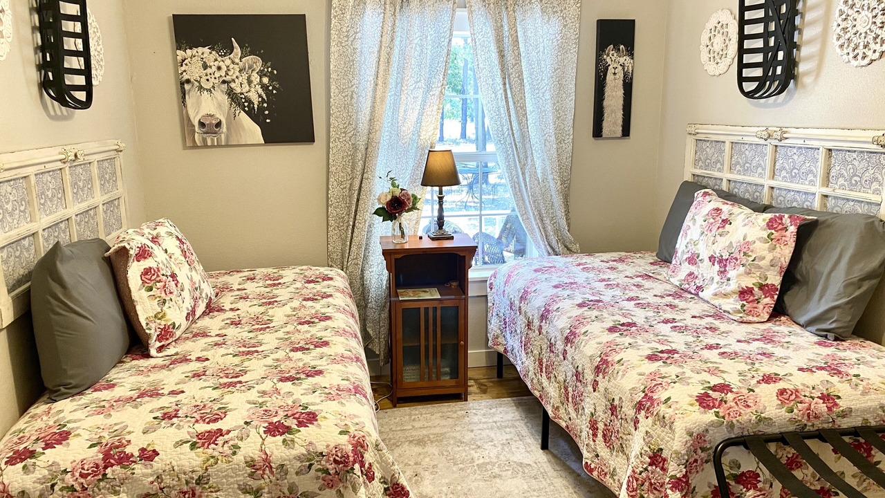 Photo of Bedroom in Grand Saline