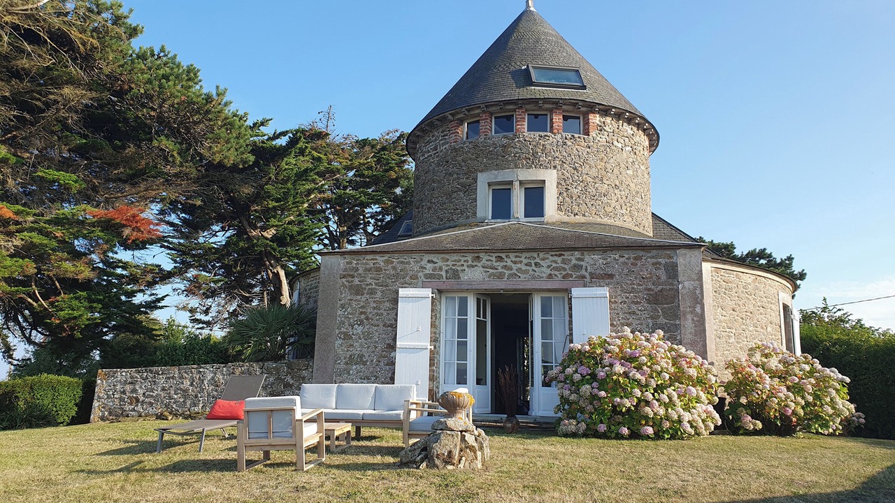 Photo of Outdoor in Saint-Coulomb