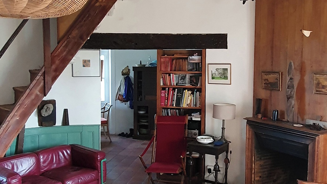 Photo of Livingroom in Saint-Coulomb