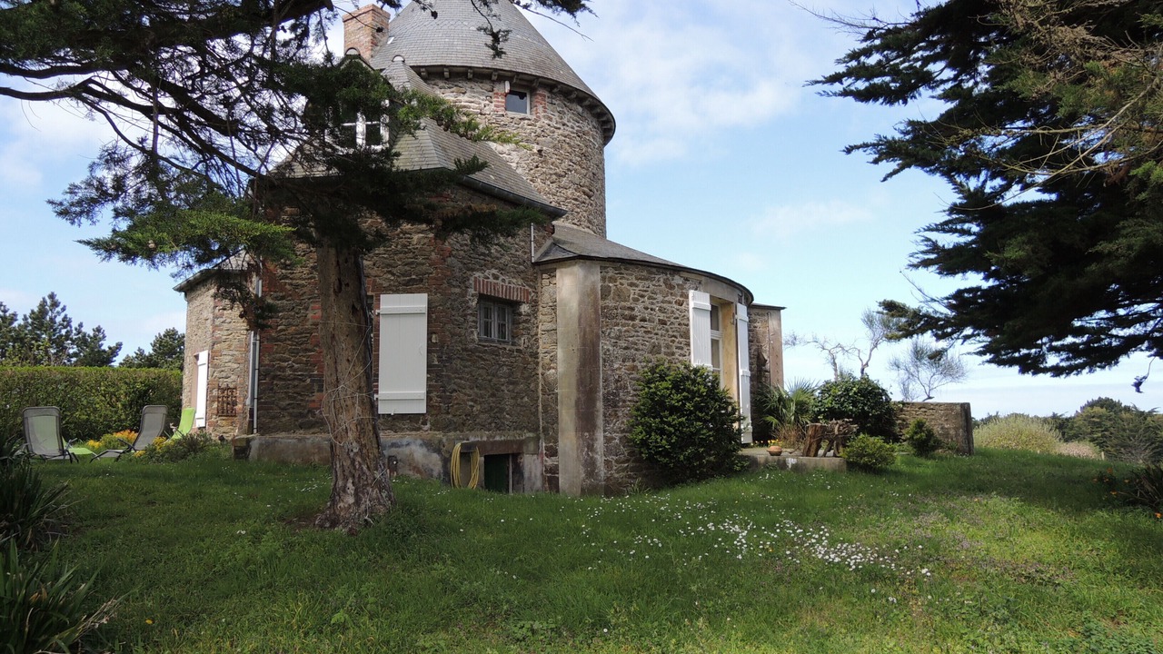 Photo of Outdoor in Saint-Coulomb