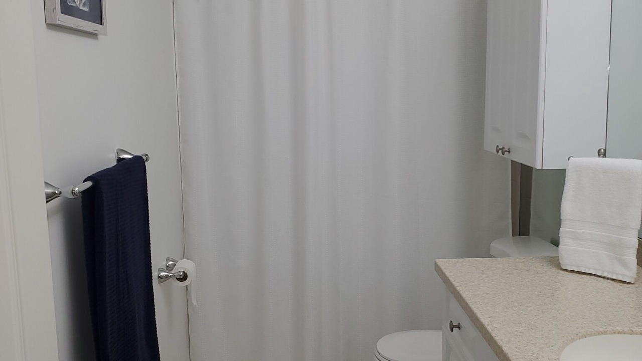 Photo of Bathroom in Falcons Glen