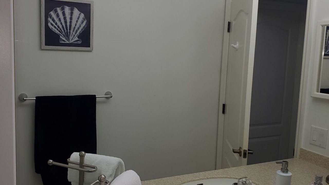 Photo of Bathroom in Falcons Glen
