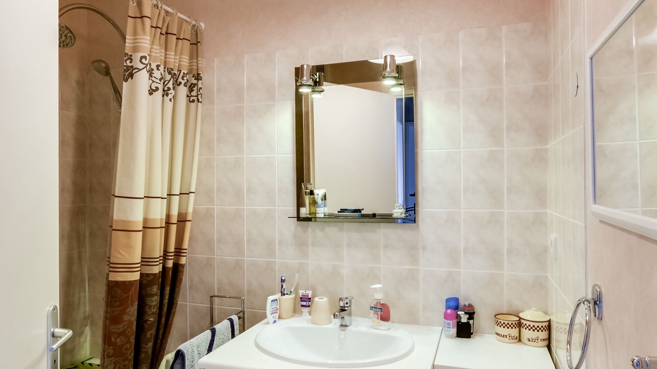 Photo of Bathroom in Pornic