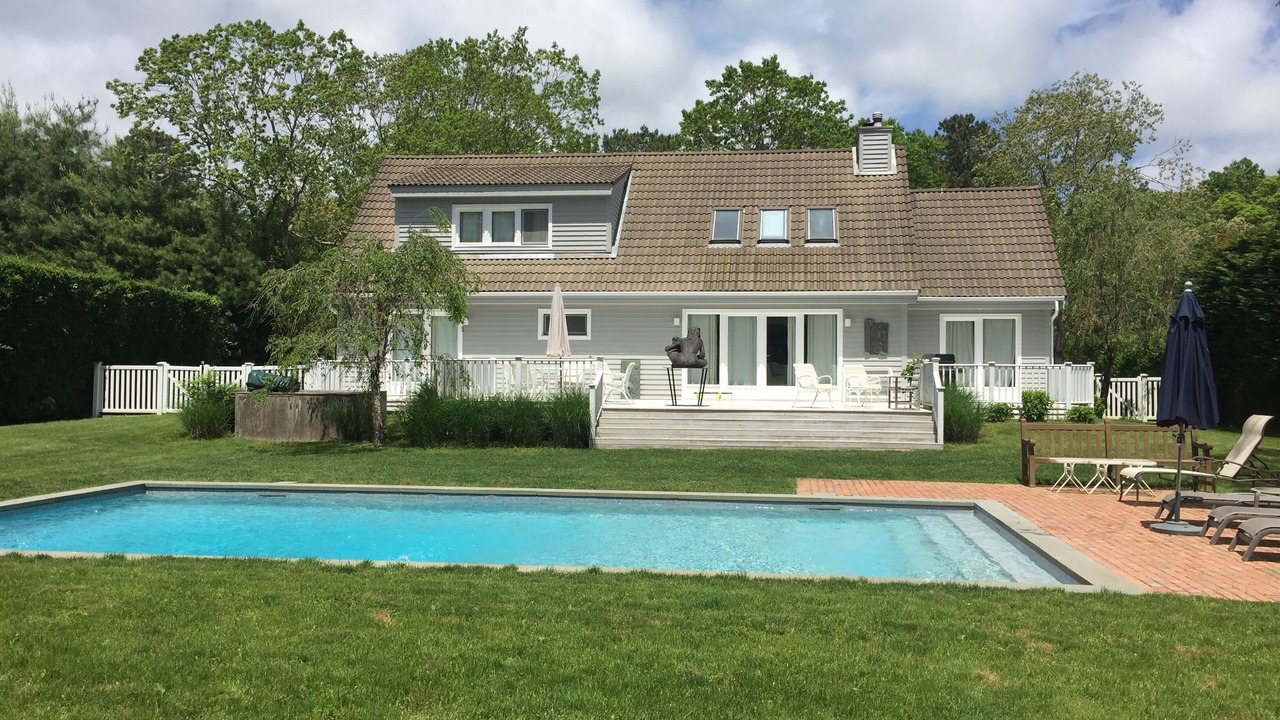 Photo of Outdoor in Wainscott Woods