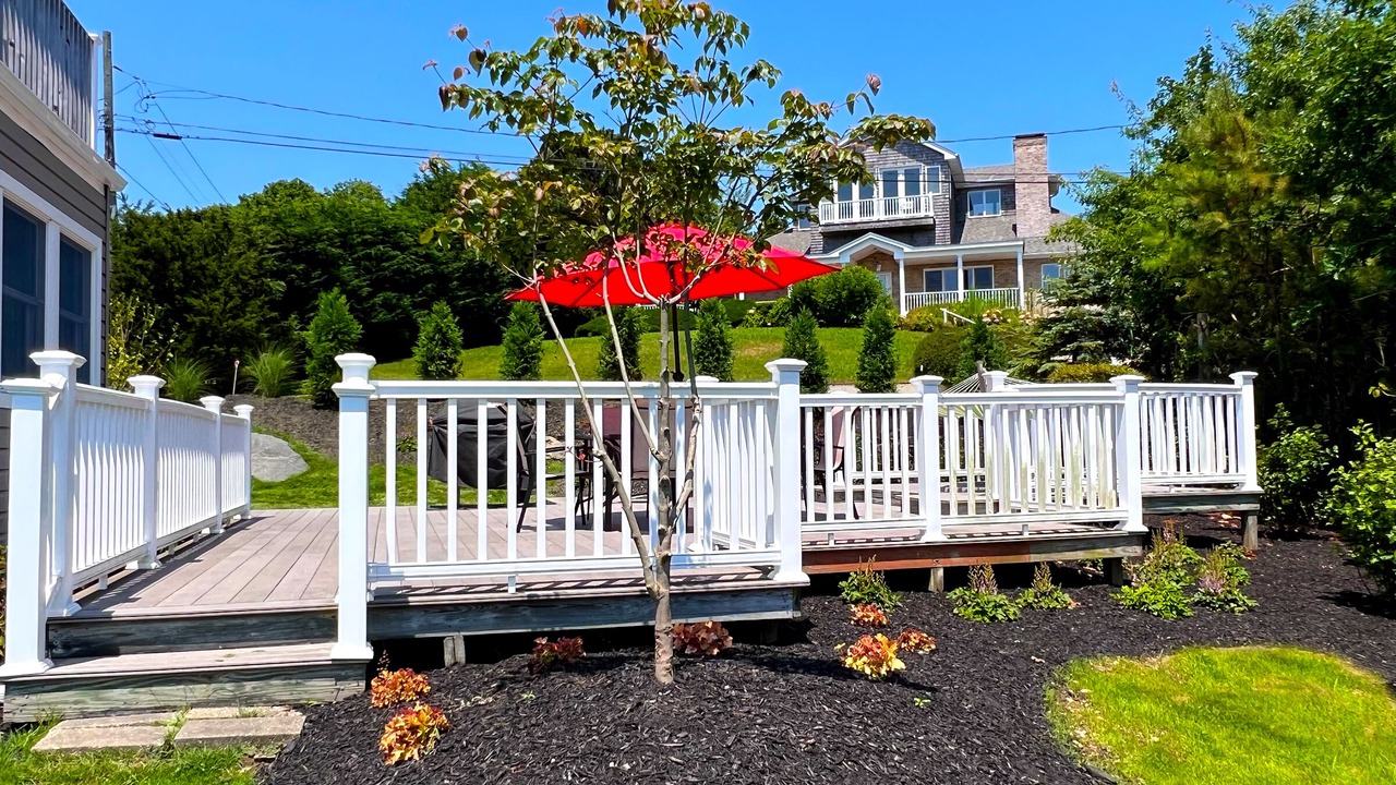 Photo of Patio Balcony in Hampton Bays