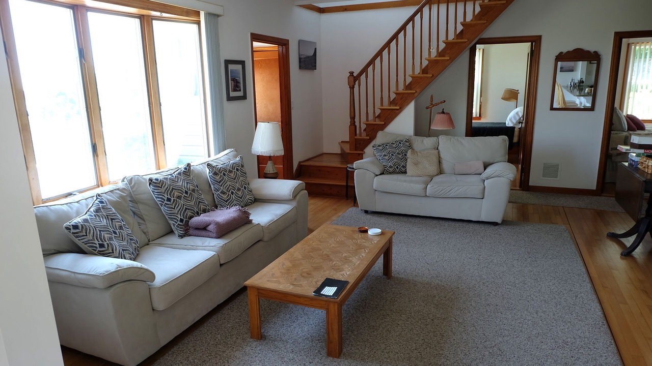 Photo of Livingroom in Hampton Bays