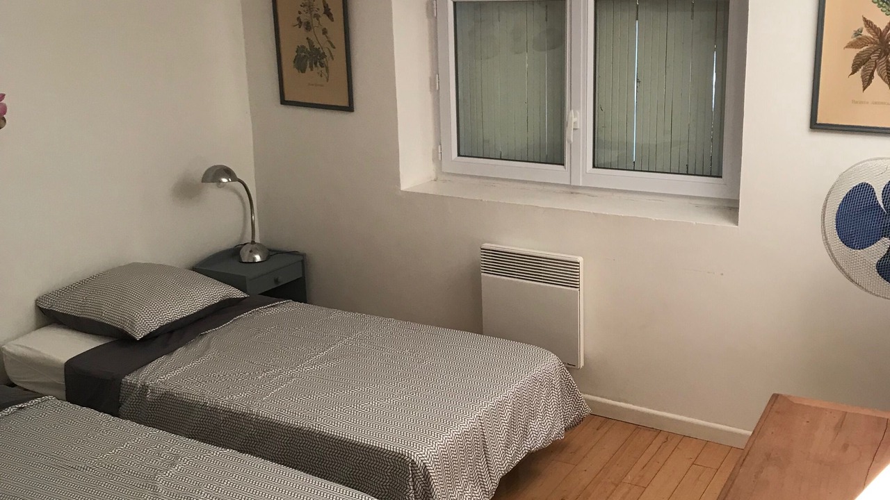 Photo of Bedroom in Camaret-sur-Aigues