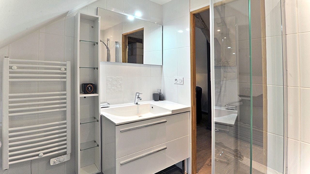 Photo of Bathroom in Saint-Wambert-des-Trois-Vallees