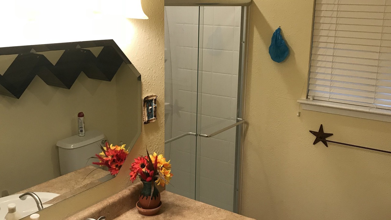 Photo of Bathroom in Llano