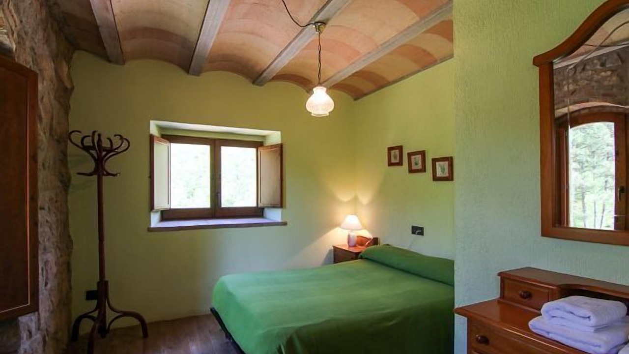 Photo of Bedroom in Viver i Serrateix